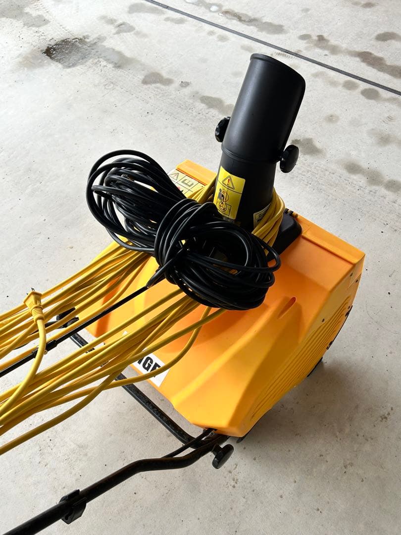 HAIGE 手押し電動除雪機 電源コードと延長コードの2本付き