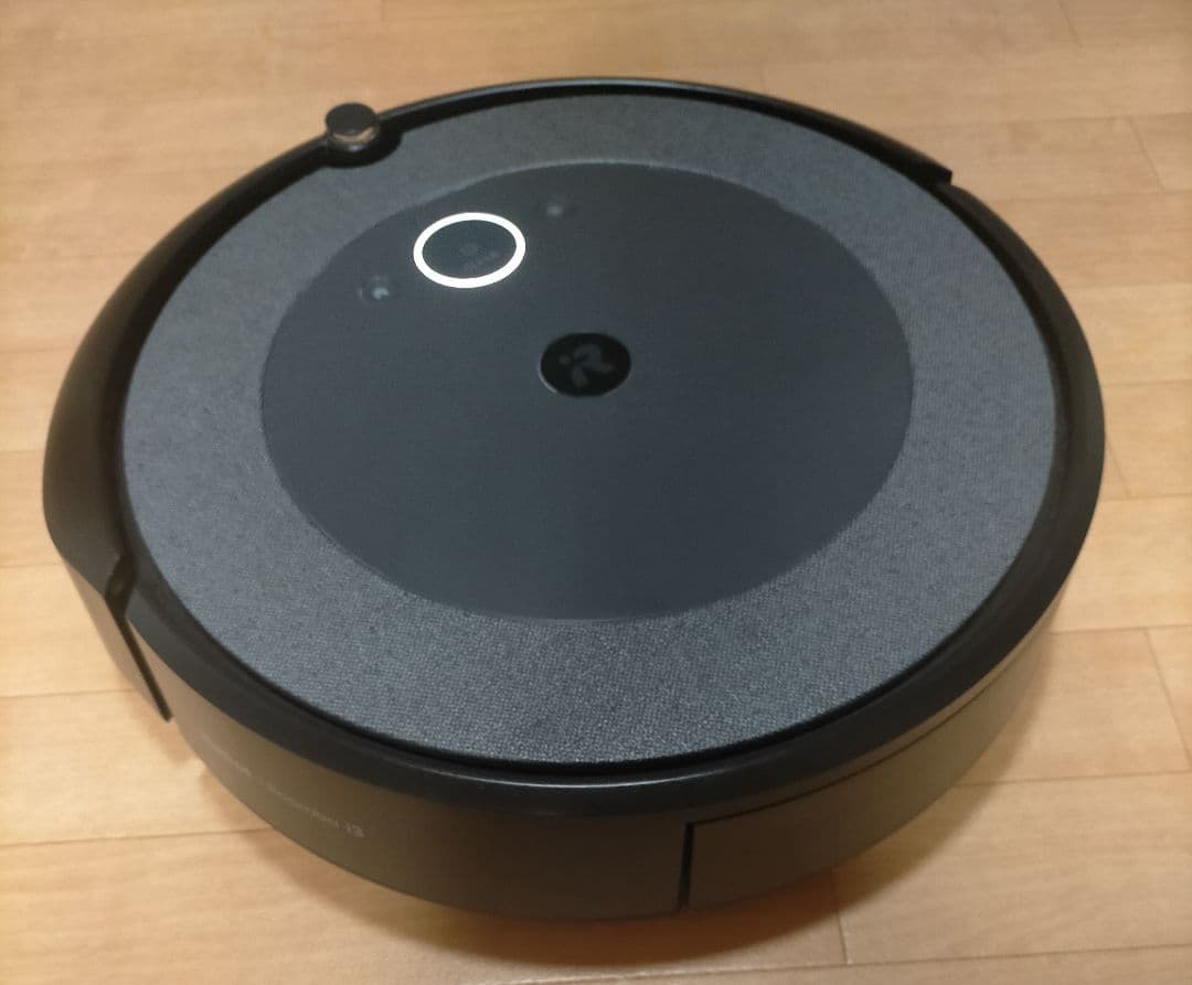 ルンバiRobotルンバi3+【22年製】合計使用時間30時間未満