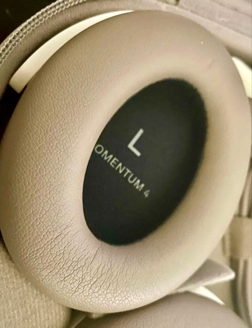 《美品》　Sennheiser Momentum 4　Wireless　 おまけ