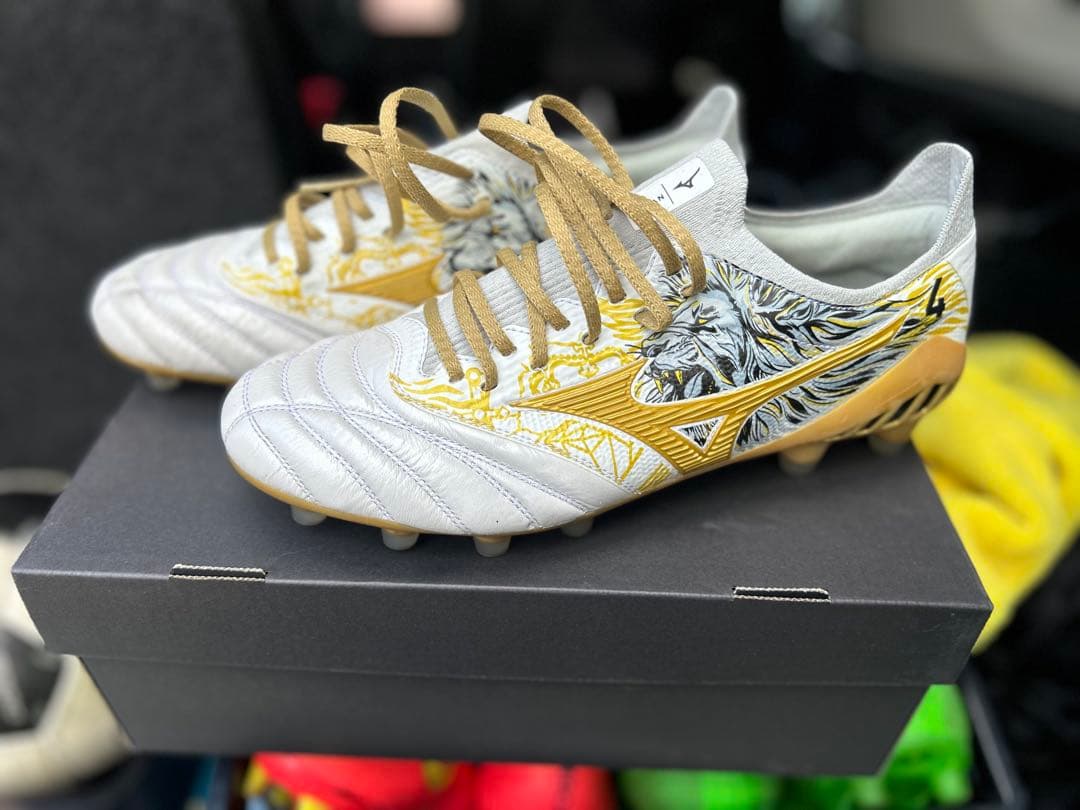 ミズノ モレリア NEO 3β SR4（セルヒオラモス）JAPAN 25.0cm