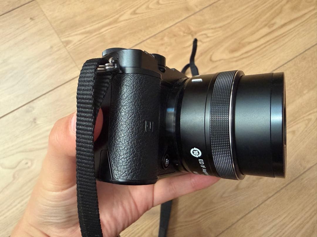 Nikon 1 J5 ダブルレンズキット ミラーレスカメラ ブラック