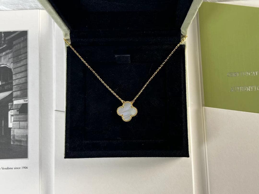 アルハンブラ ペンダント