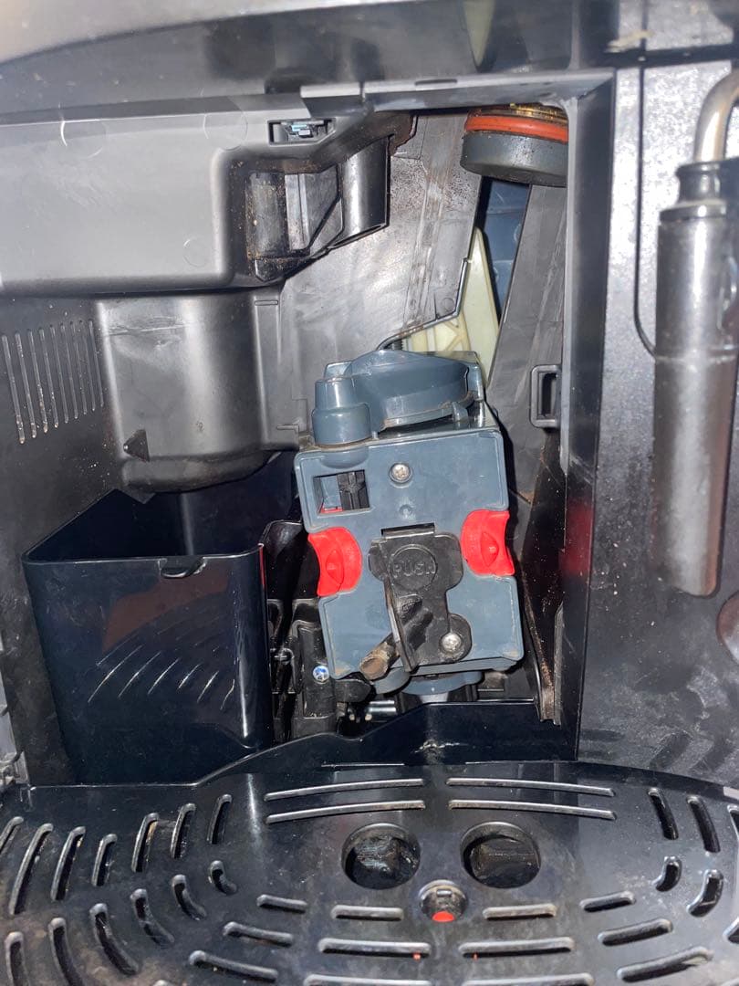 DeLonghi デロンギ マグニフィカESAM1000SJ