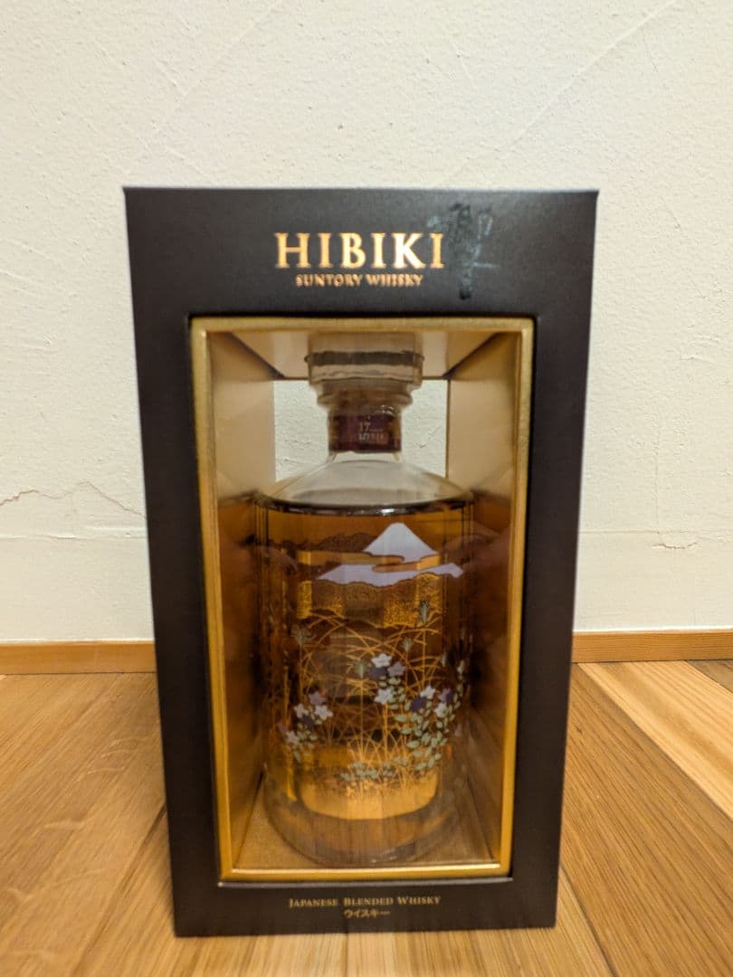 響　17年　意匠ボトル　武蔵野富士