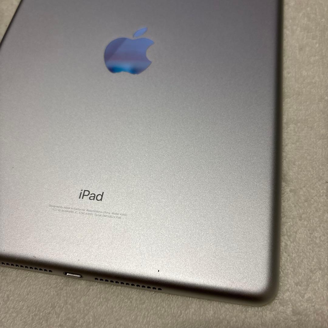 iPad 第6世代　32GB Wi-Fiモデル