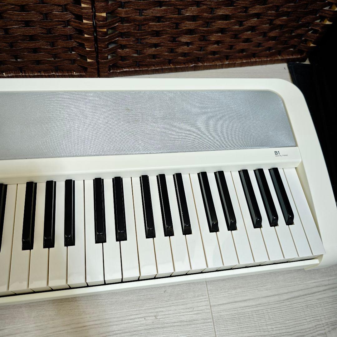 【完全動作品】KORG デジタルピアノ B1 ホワイト 88鍵盤 スタンド付き