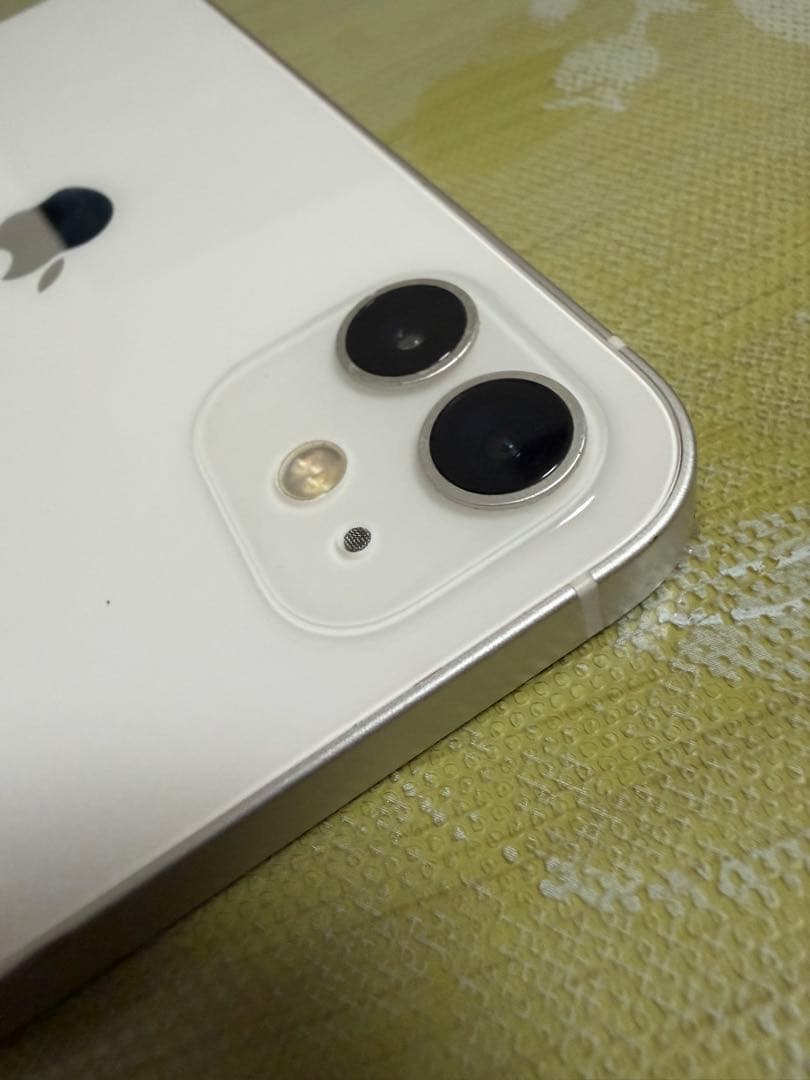 Apple iPhone12 ホワイト　本体のみ