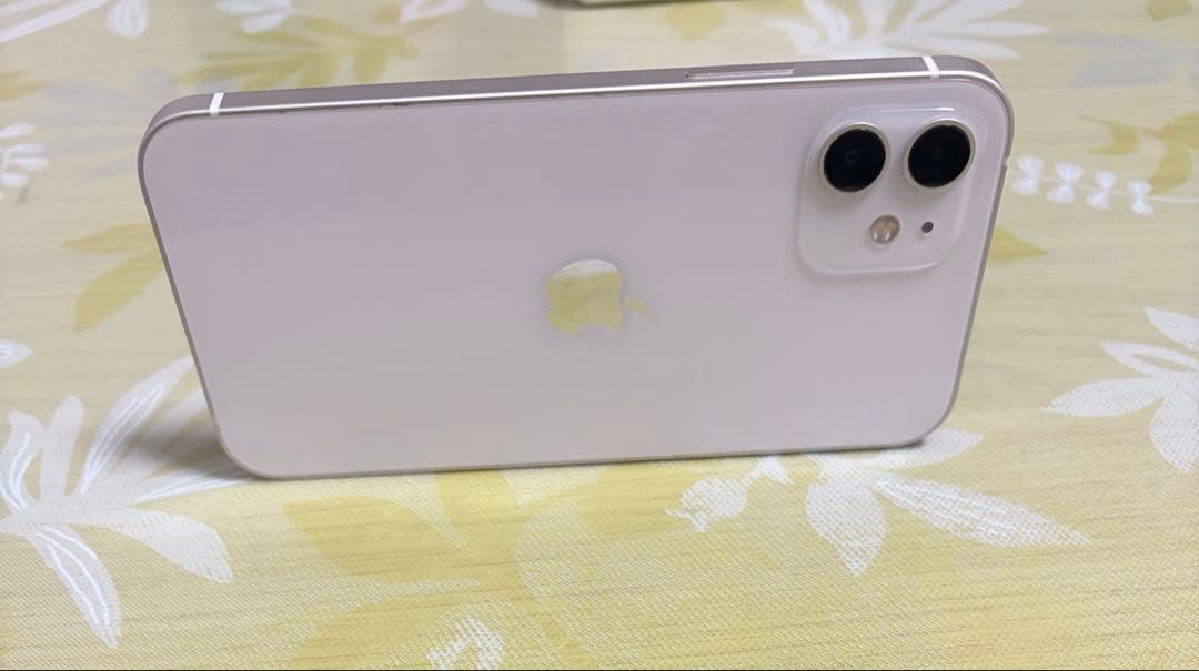 Apple iPhone12 ホワイト　本体のみ