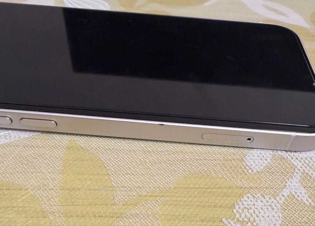 Apple iPhone12 ホワイト　本体のみ