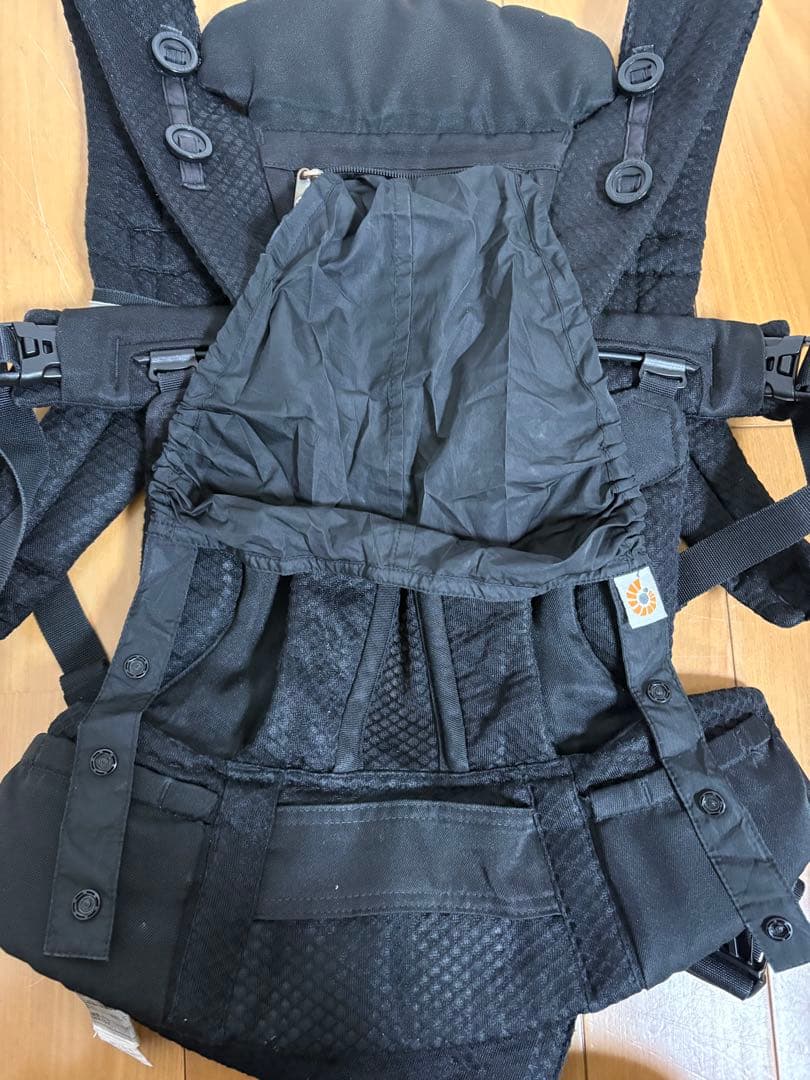 【送料無料】正規品　エルゴベビー　オムニブリーズ　抱っこ紐　メッシュ　ブラック