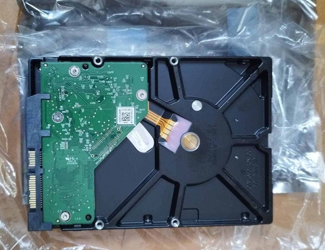 WD Red 3.0TB WD30EFRX NASハードドライブ　(1)