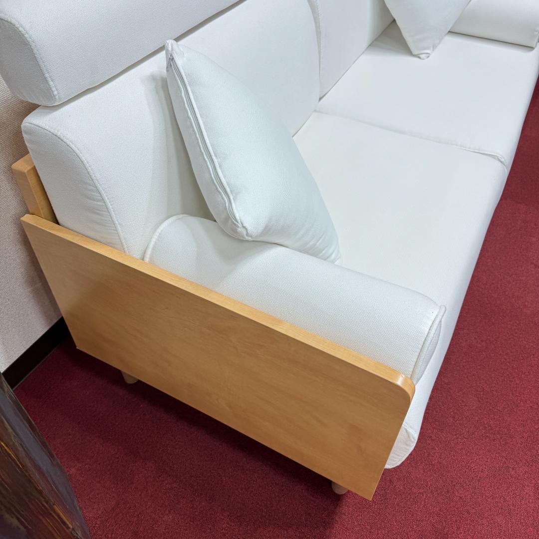 東京23区送料無料　美品2人ソファー　可愛い白色　洗浄/除菌済み