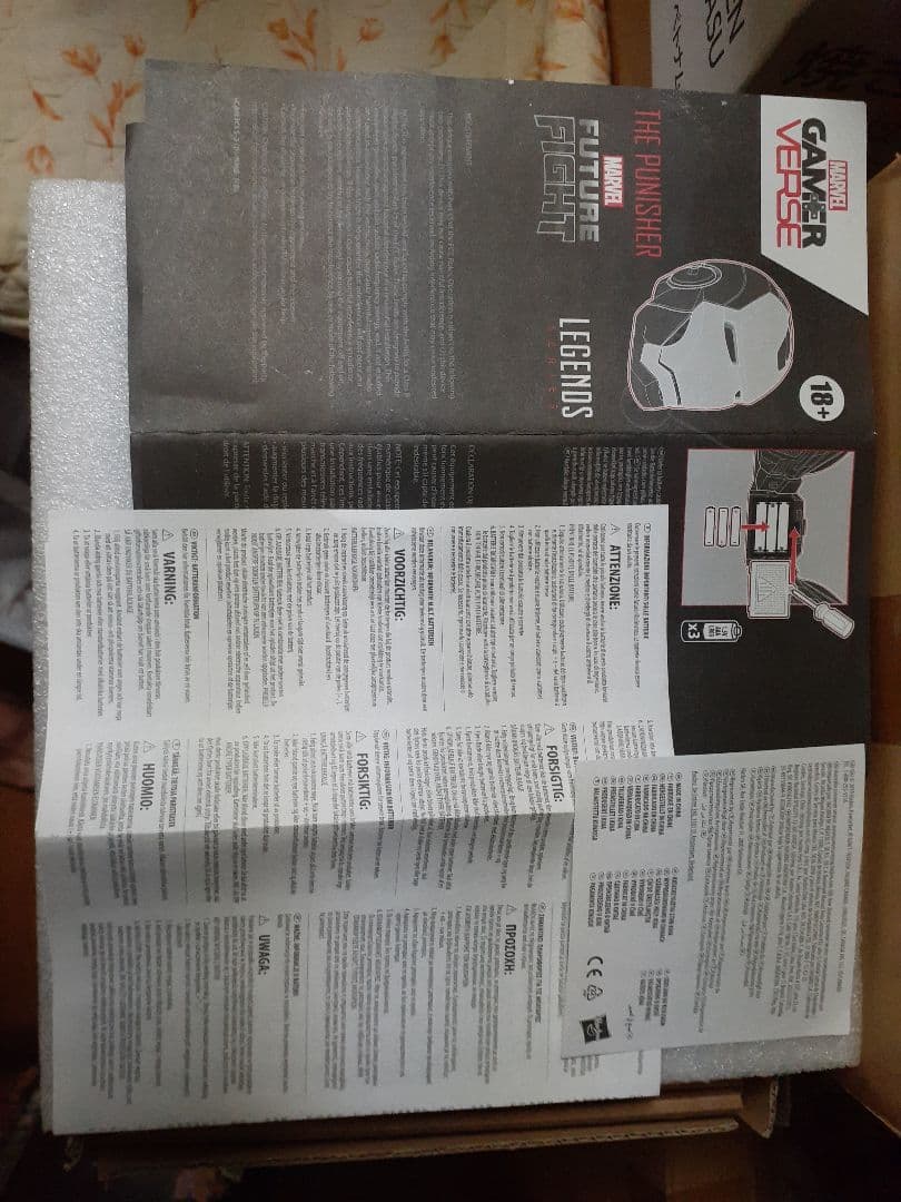 ハズブロ 1/1パニッシャー ウォーマシン ヘルメットアイアンマン