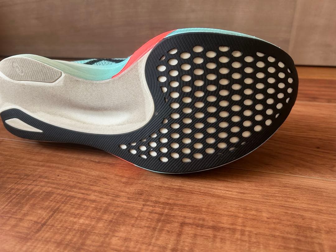 【ソース】アシックスメタスピードエッジパリ