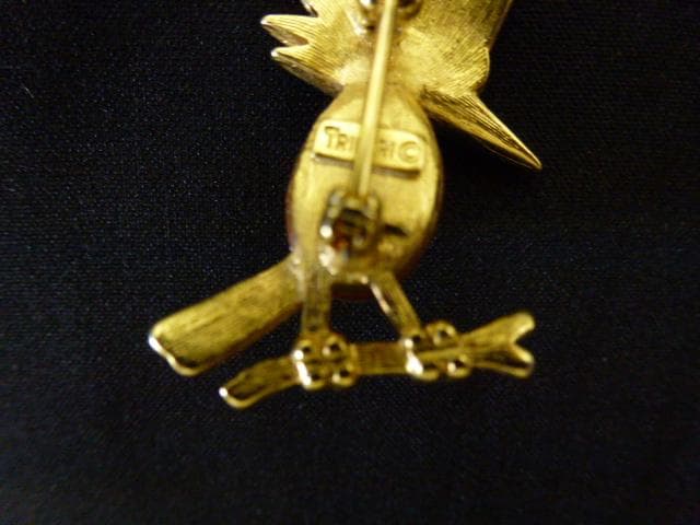 TRIFARI　トリファリ　1960年代　ヴィンテージ　ウッドペッカー　ブローチ