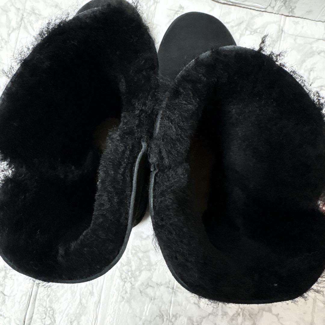 チャイロイコグマ です★UGG ★ ブーツ ★ 未使用品
