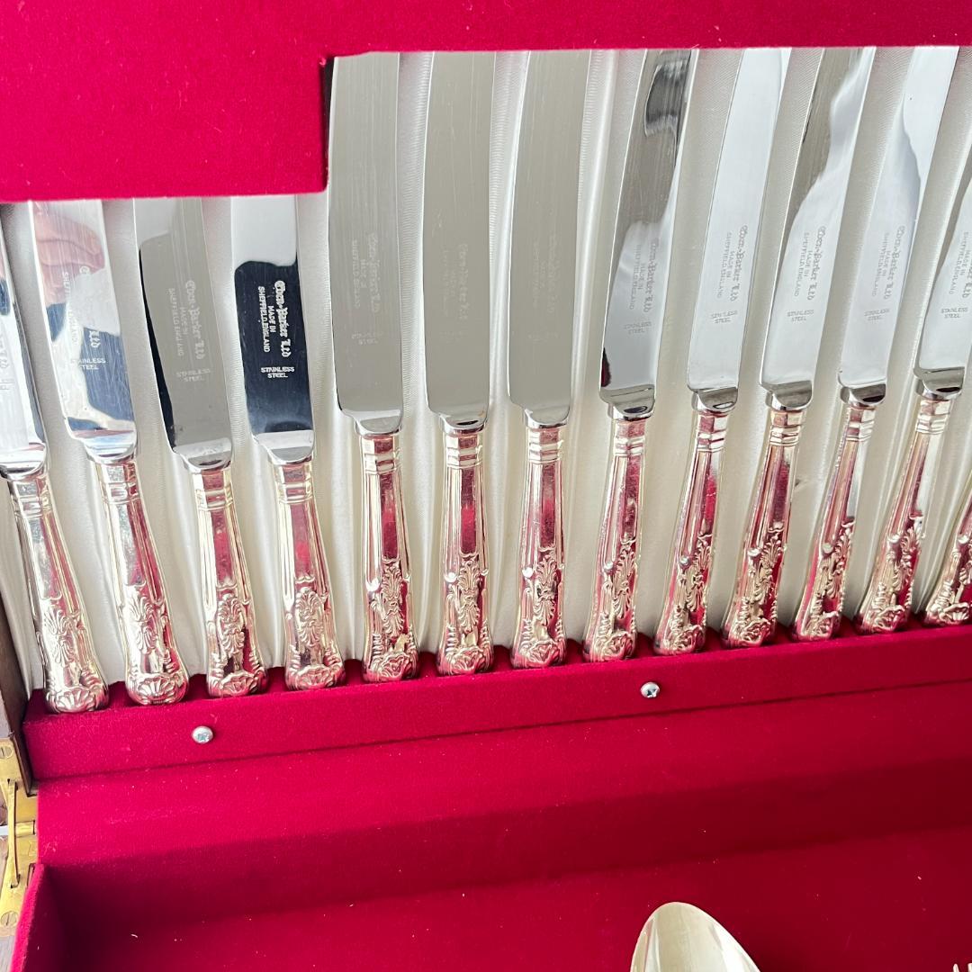 【Eben Parker】キングスパターンのディナーセット 8名用66本組