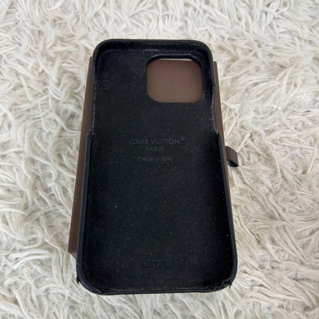 ルイヴィトン バンパー スマホケース iPhone15Pro 黒 M82889