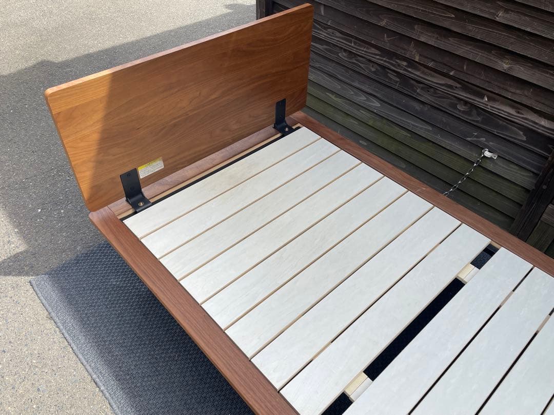 無印良品　木製ベッドフレーム　シングル　ウォールナット材　仙台　宮城