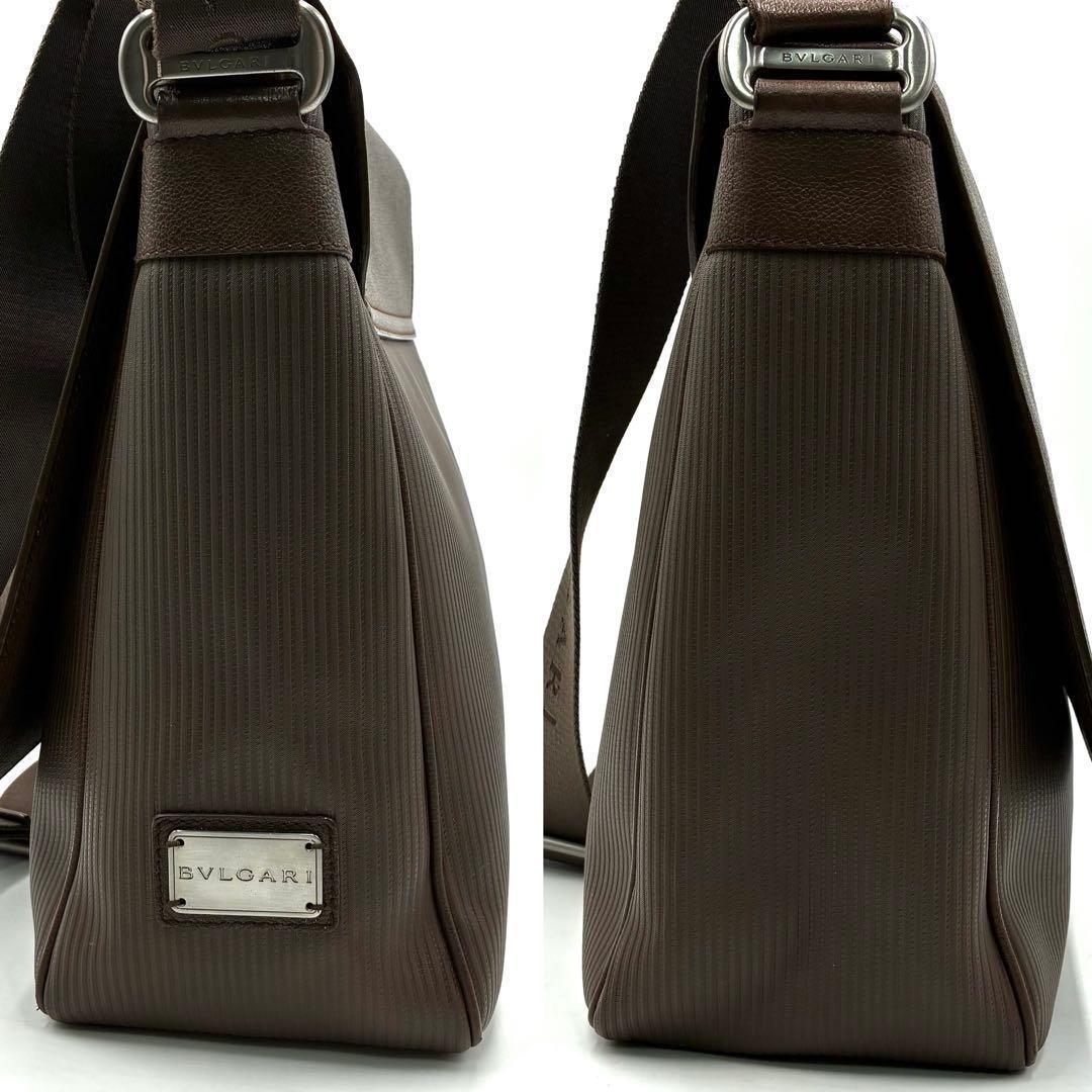 極美品 ブルガリ ミレリゲ ロゴプレート ショルダーバッグ A4収納可能 茶