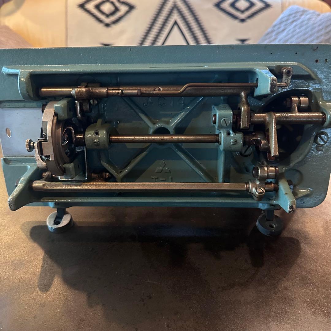 ビンテージ　レトロ　三菱　手動式　ミシン　オブジェ