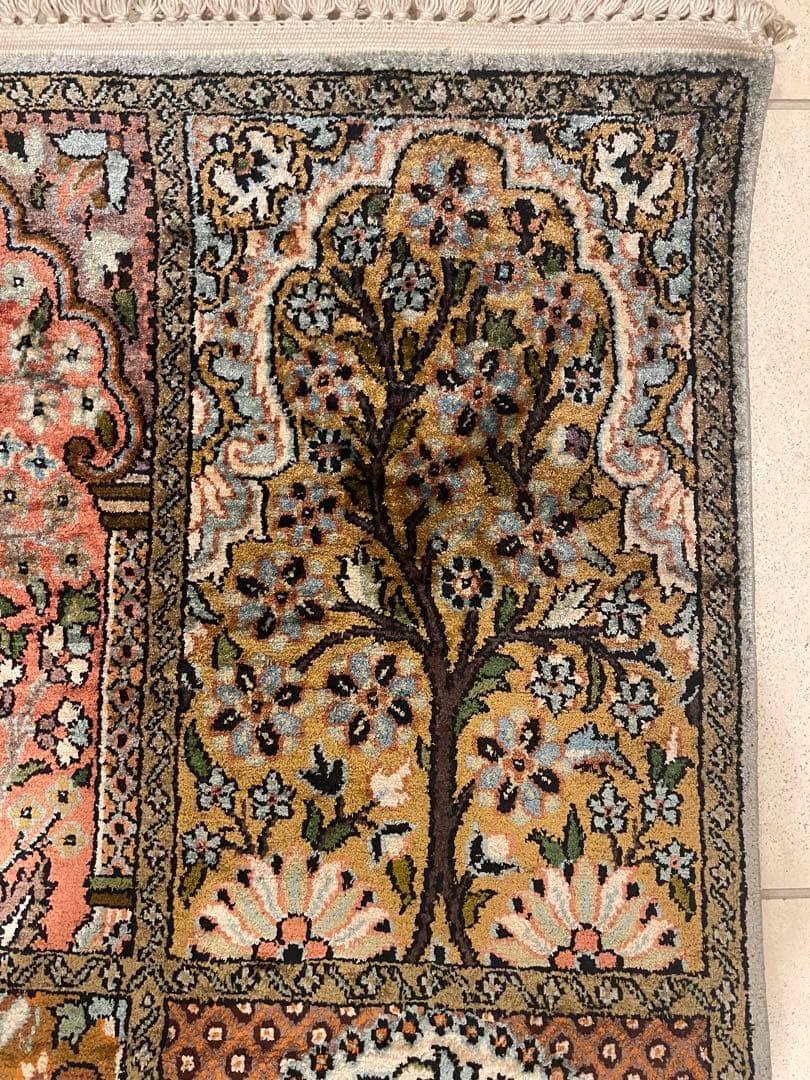 美しいデザインのラグ・カーペット、インドカシミール絨毯