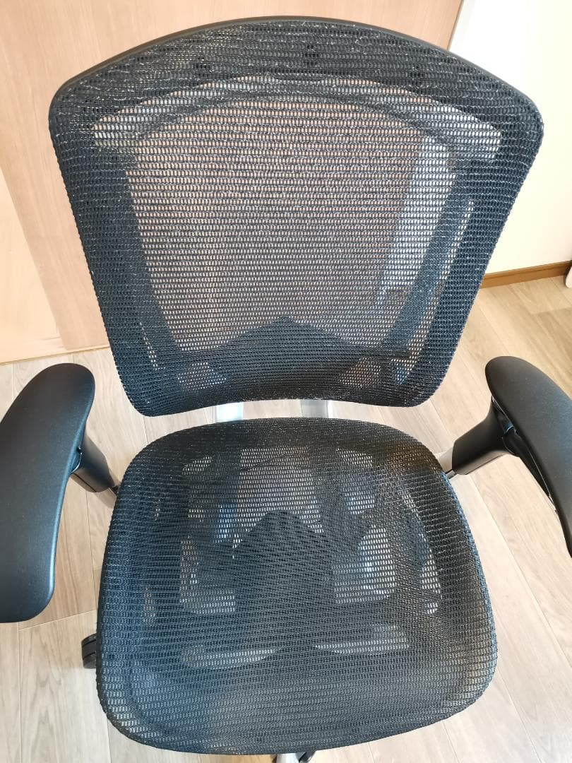 f*u様 2017年製 オカムラ コンテッサ 背座メッシュ CM31AB FBH