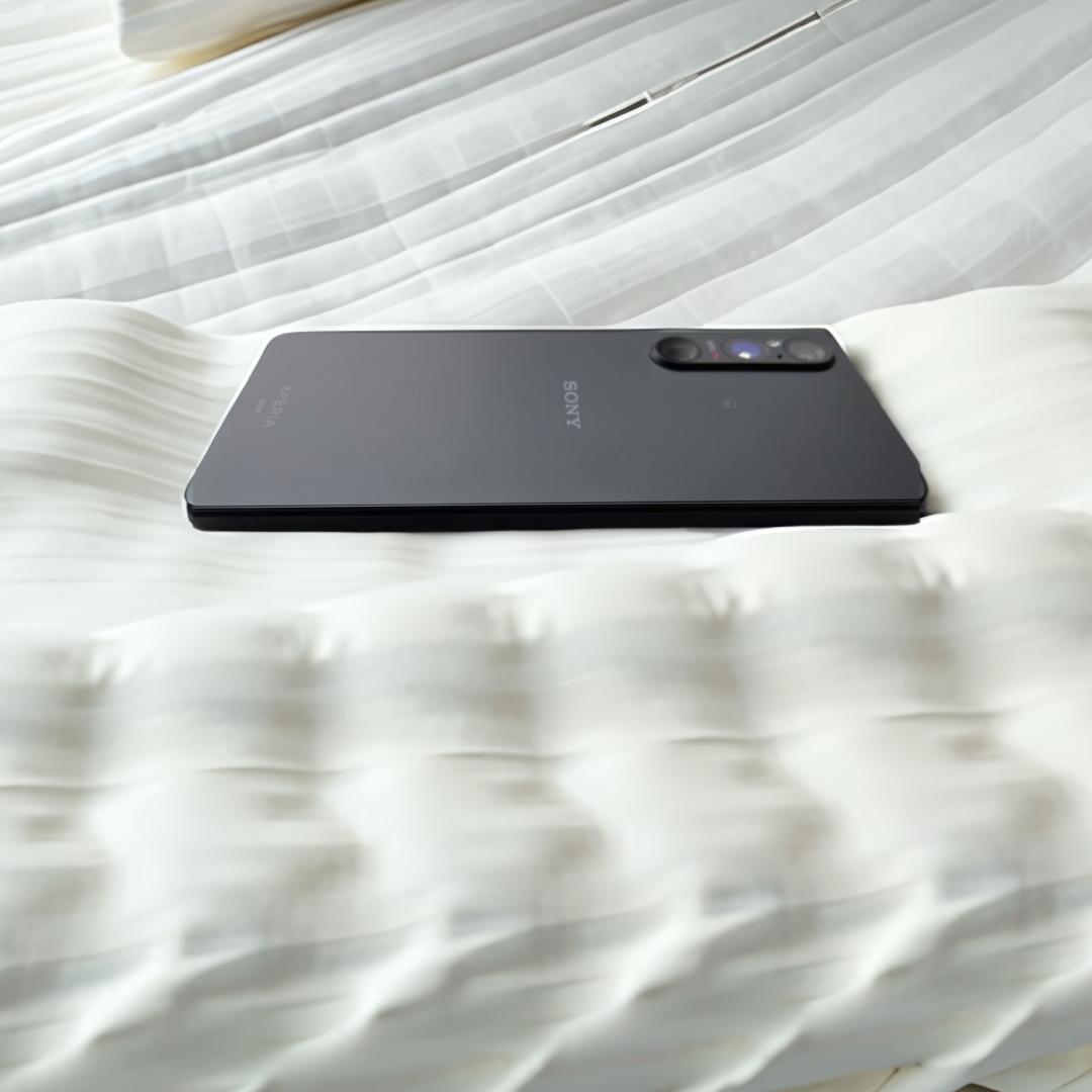 【美品】SONY Xperia1 V SOG10 ブラック　SIMフリー