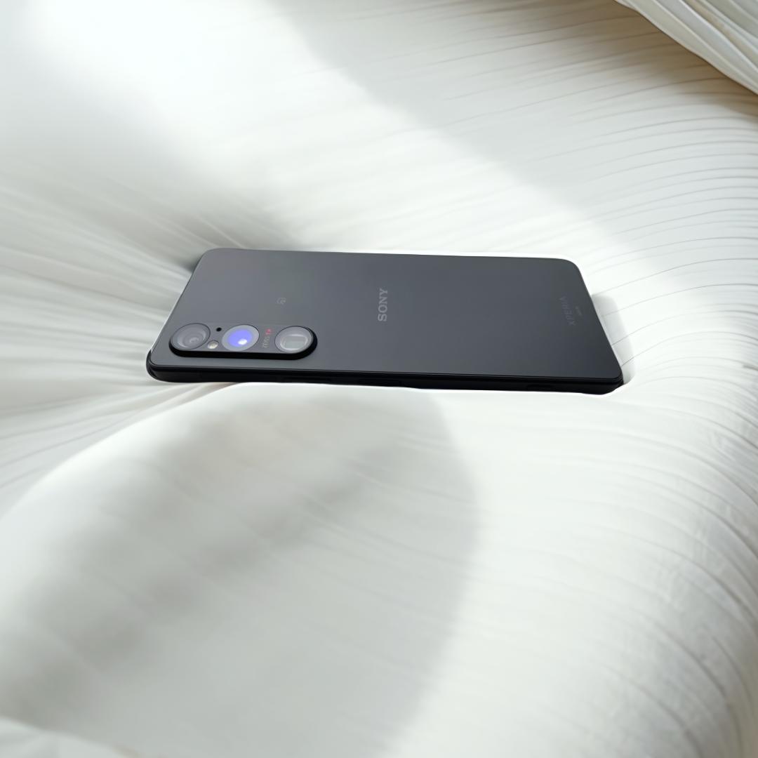 【美品】SONY Xperia1 V SOG10 ブラック　SIMフリー