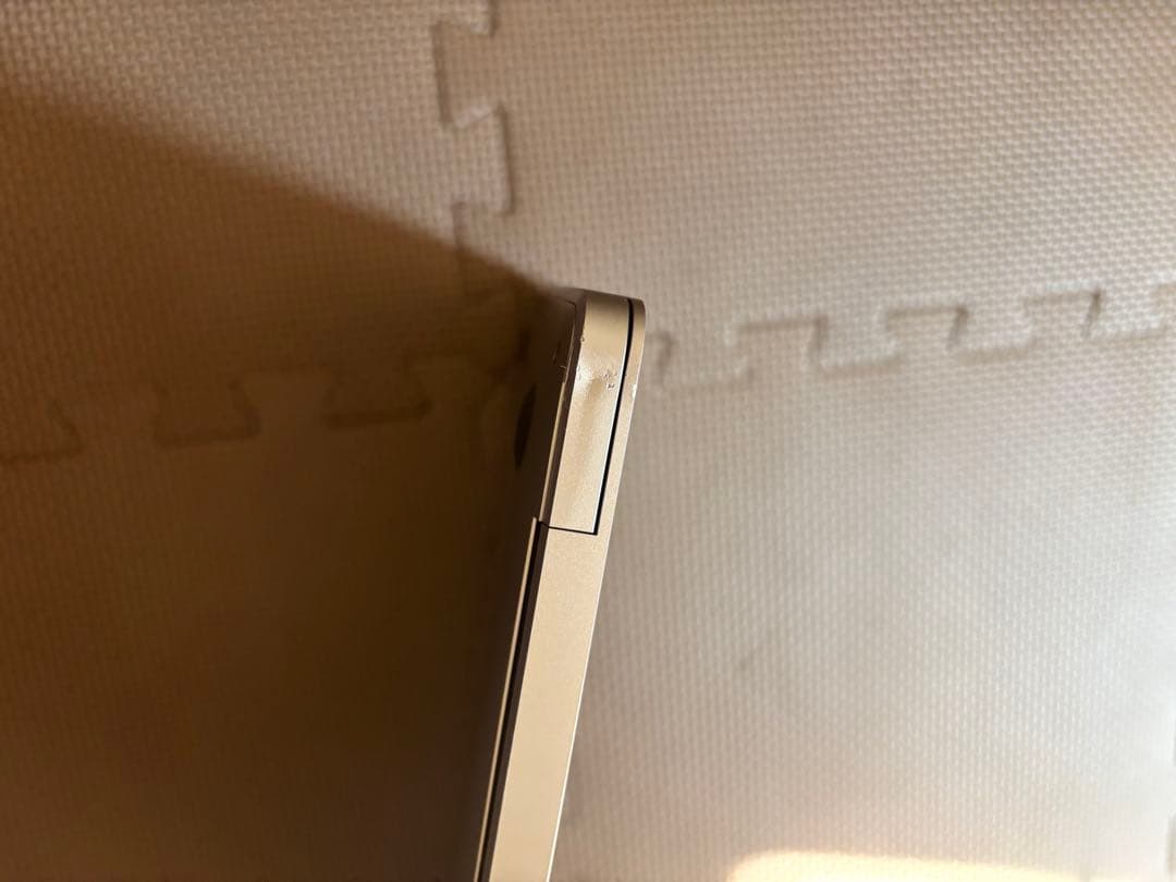 Apple MacBook Air 2020 M1 本体【充電器付き】