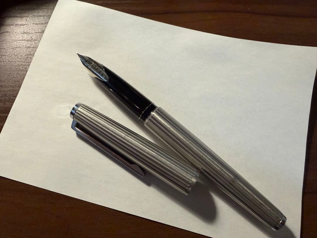 【セール】白蝕刻 PILOT カスタムストライプ　18kWG F パイロット