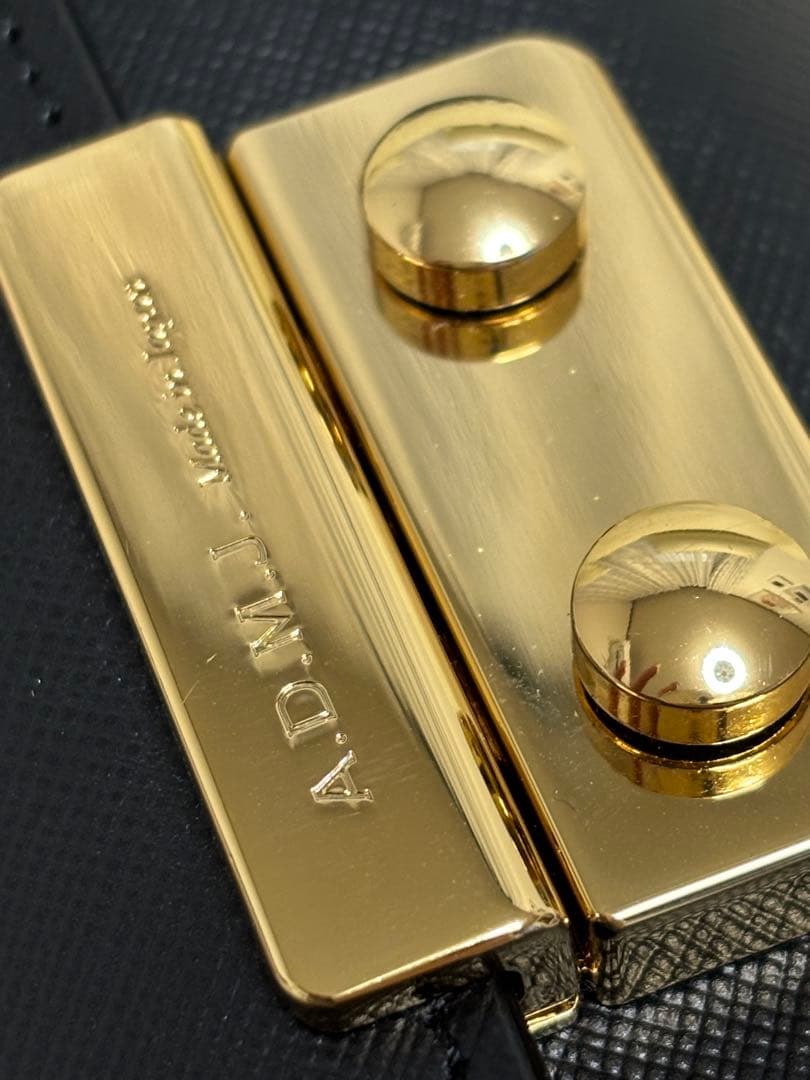 【最終値下げ】ADMJ エーディーエムジェー ショルダーウォレット ブラック