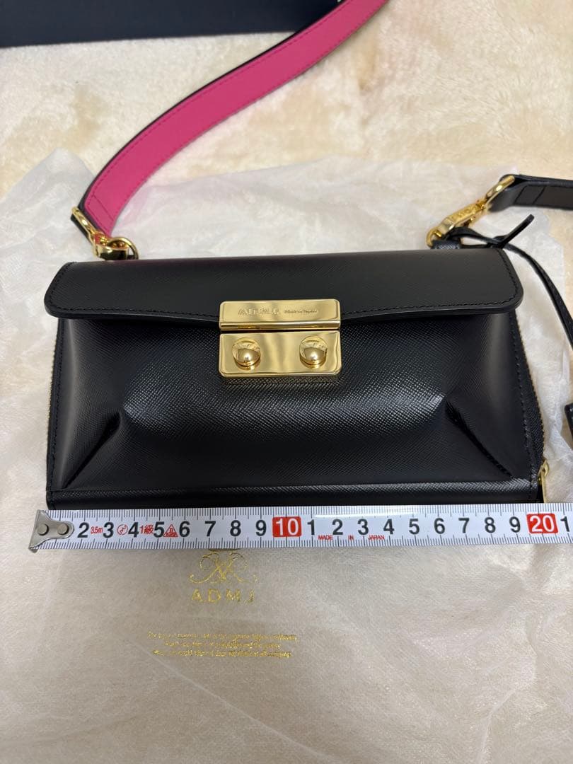 【最終値下げ】ADMJ エーディーエムジェー ショルダーウォレット ブラック