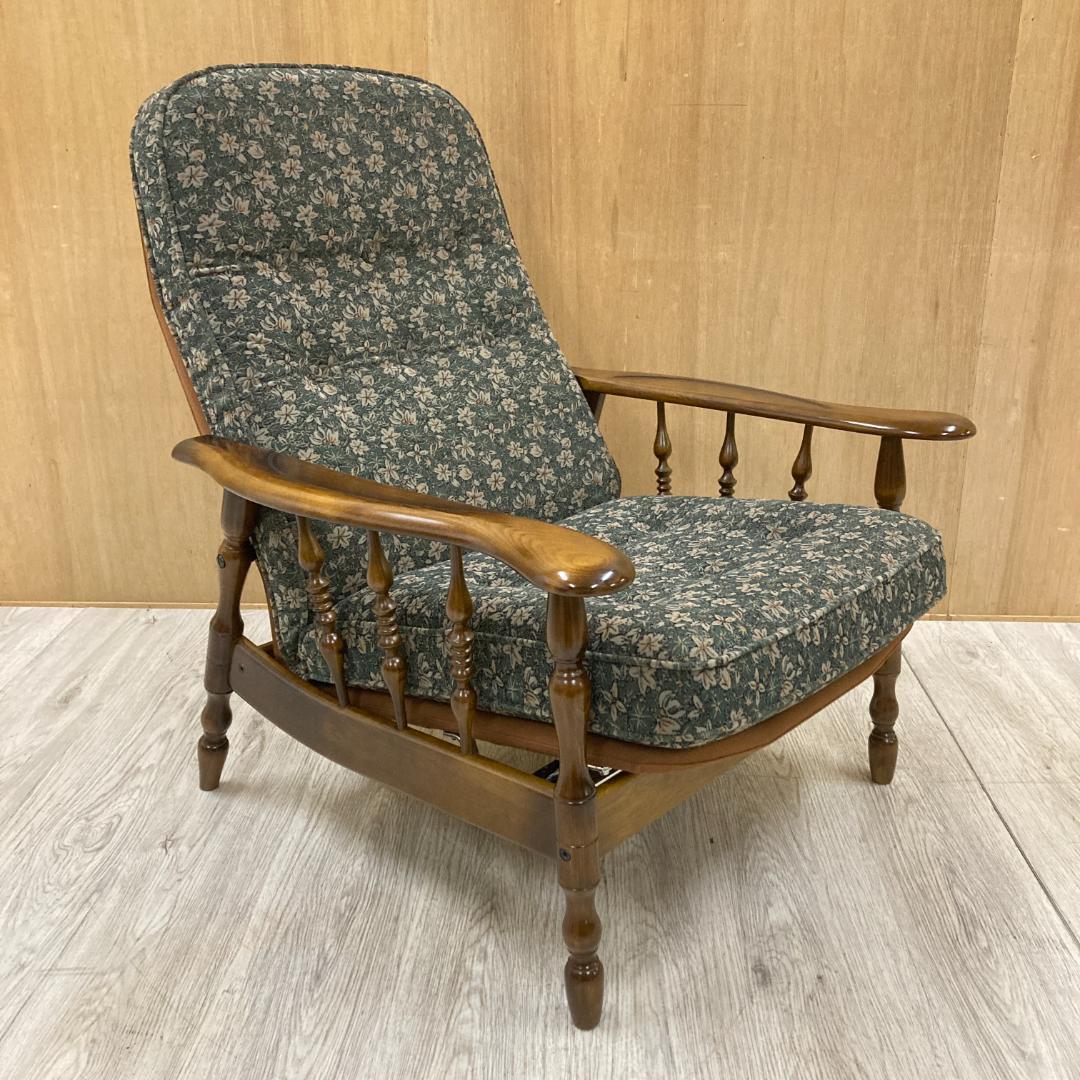 【カリモク】コロニアル　リクライニングチェア　リクライナー　RC6080FK