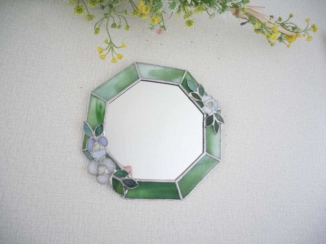 *✴︎:.。マーブルグリーンの八角形の鏡♪　（size20㎝/Max22㎝）