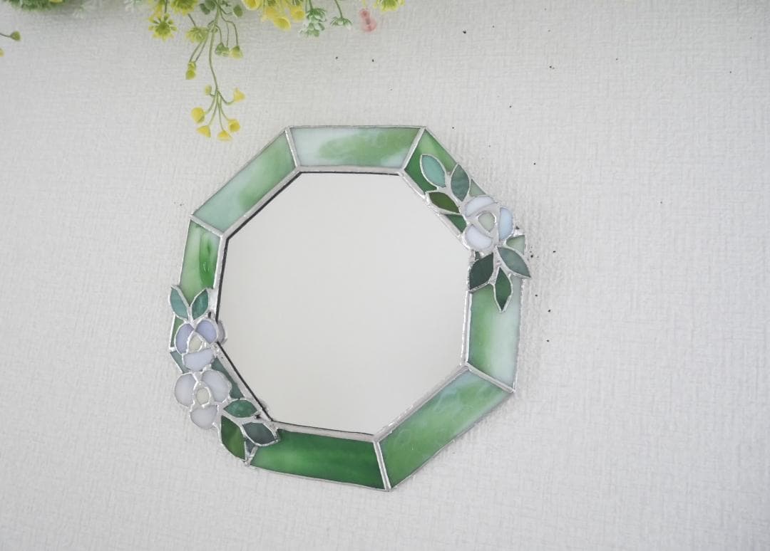 *✴︎:.。マーブルグリーンの八角形の鏡♪　（size20㎝/Max22㎝）