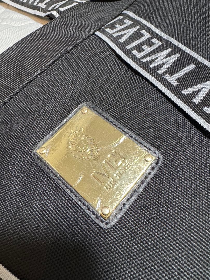 さ*る様 新品未使用品　V12 V TWELVE ラージサイズトートバッグ