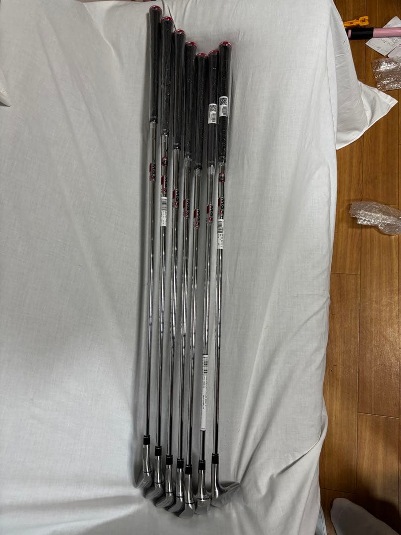 【新品】ステルスアイアンセットスチールS テーラーメイド（6〜PW・AW・SW）