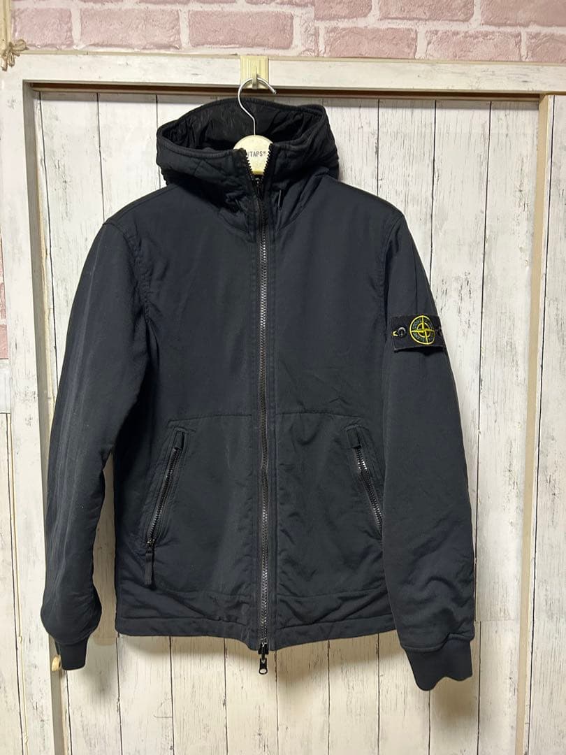 STONE  NYLON L プリマロフト　ダウン　ブラック