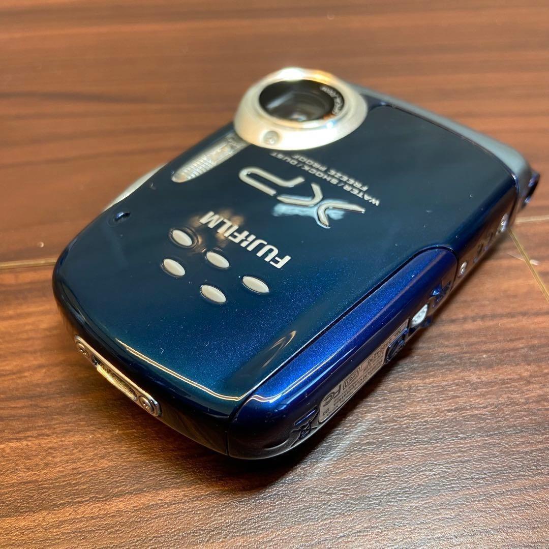 FUJI FILM FinePix XP10 デジカメ ほぼ新品 4076