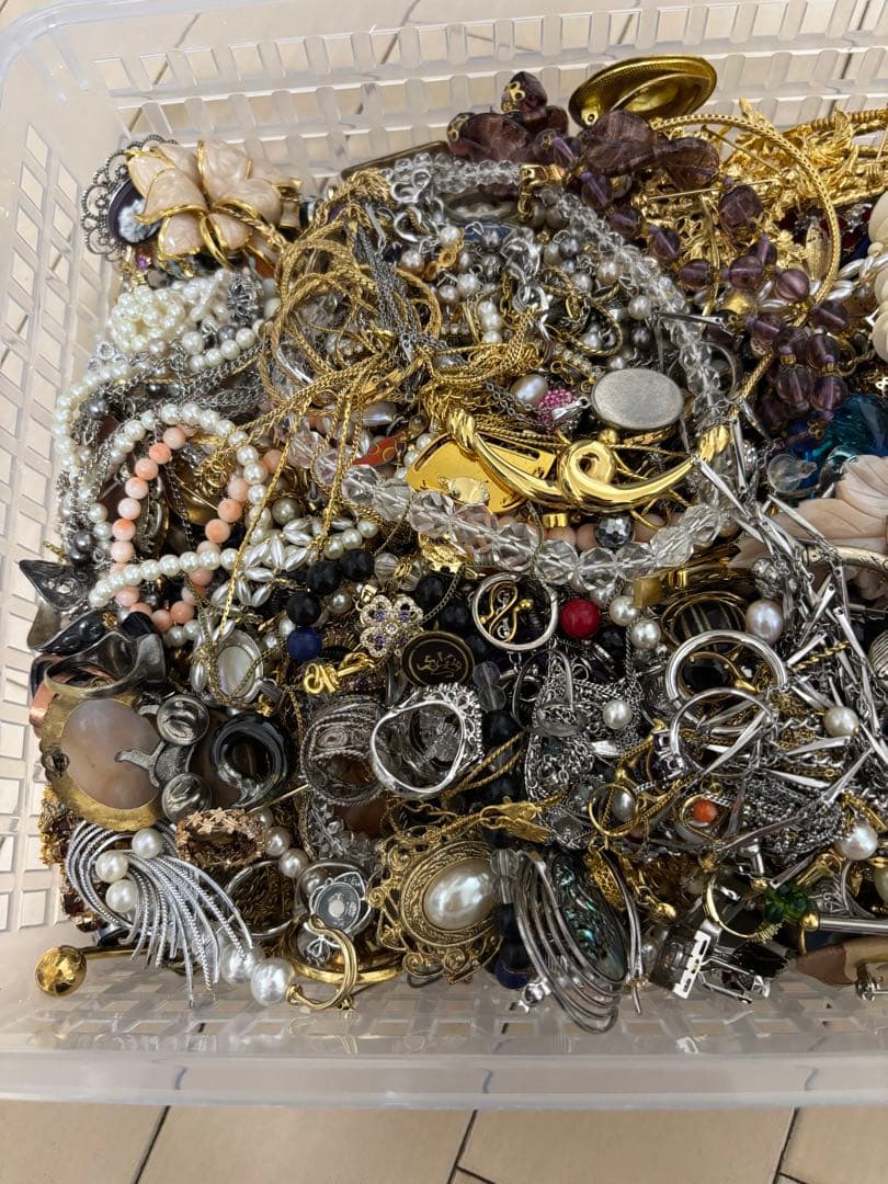 T*s様 アクセサリーまとめ売り　約5キロ