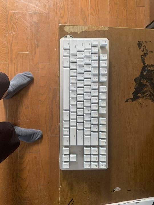 パソコン初心者におすすめ！モニター　マウス　キーボード込みデスクトップパソコン！