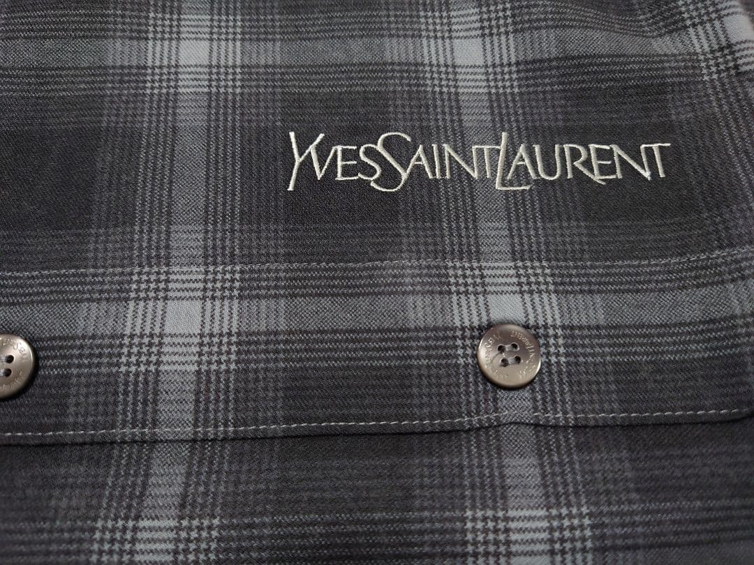 【ちむちむちぇりー】　イヴサンローラン　掛け布団カバー