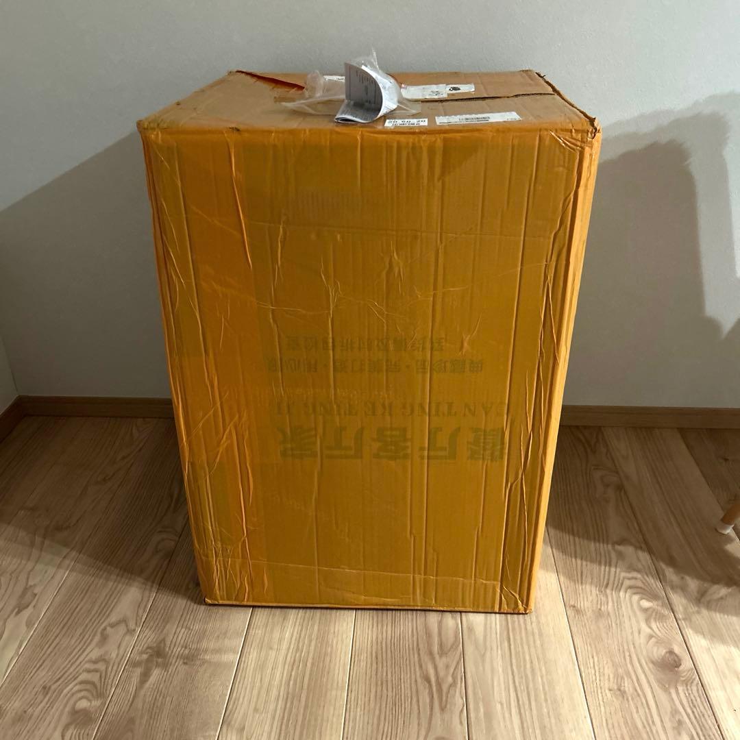 ワイチェア　リプロダクト　ダイニングチェア