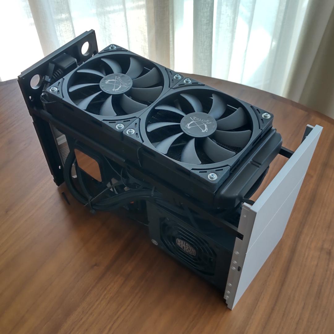 MSI RTX 5070 Ti ,AMD 9950X3D,メモリ64gb