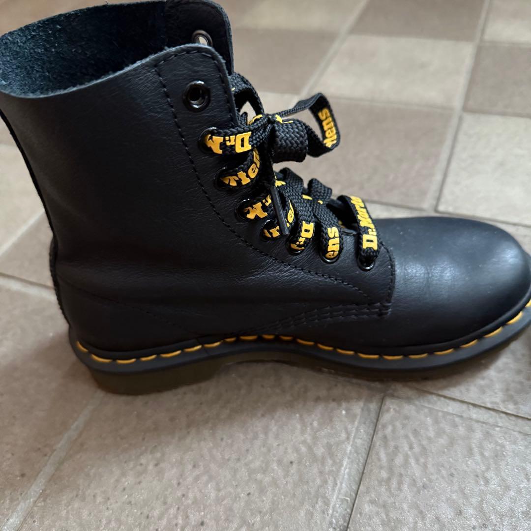 LAICA様 ドクターマーチン　レディース　24センチ