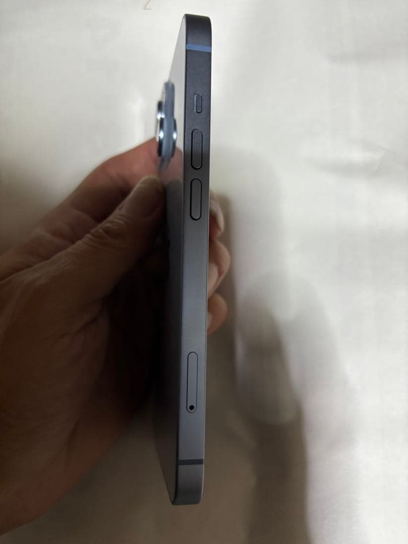 B*o様 Apple iPhone 14本体 ブルー