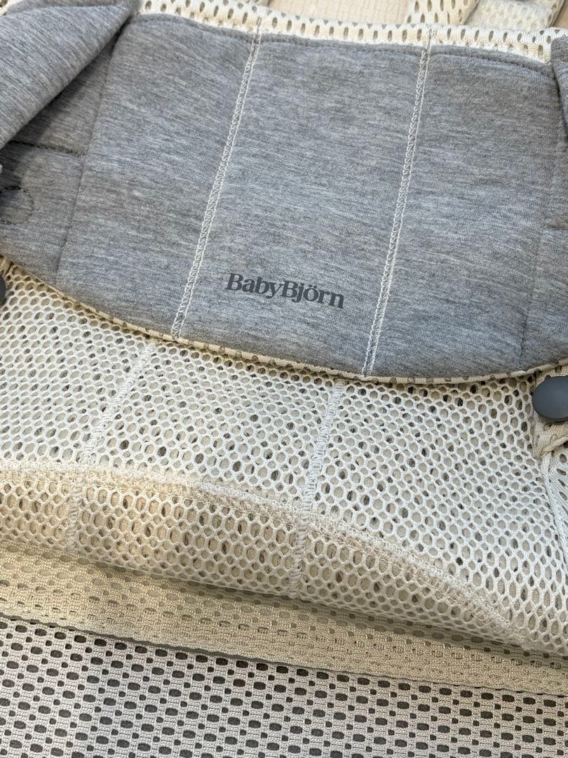 ベビービョルン ハーモニー 抱っこひも メッシュ クリーム 箱あり 即購入ＯＫ
