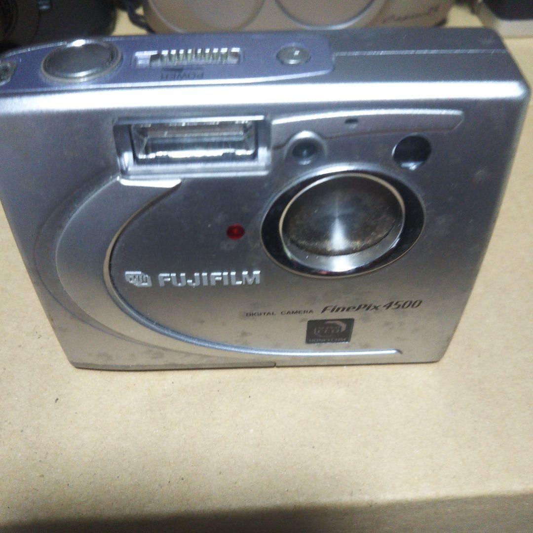 フィルムカメラとデジタルカメラ 各種(中古品)