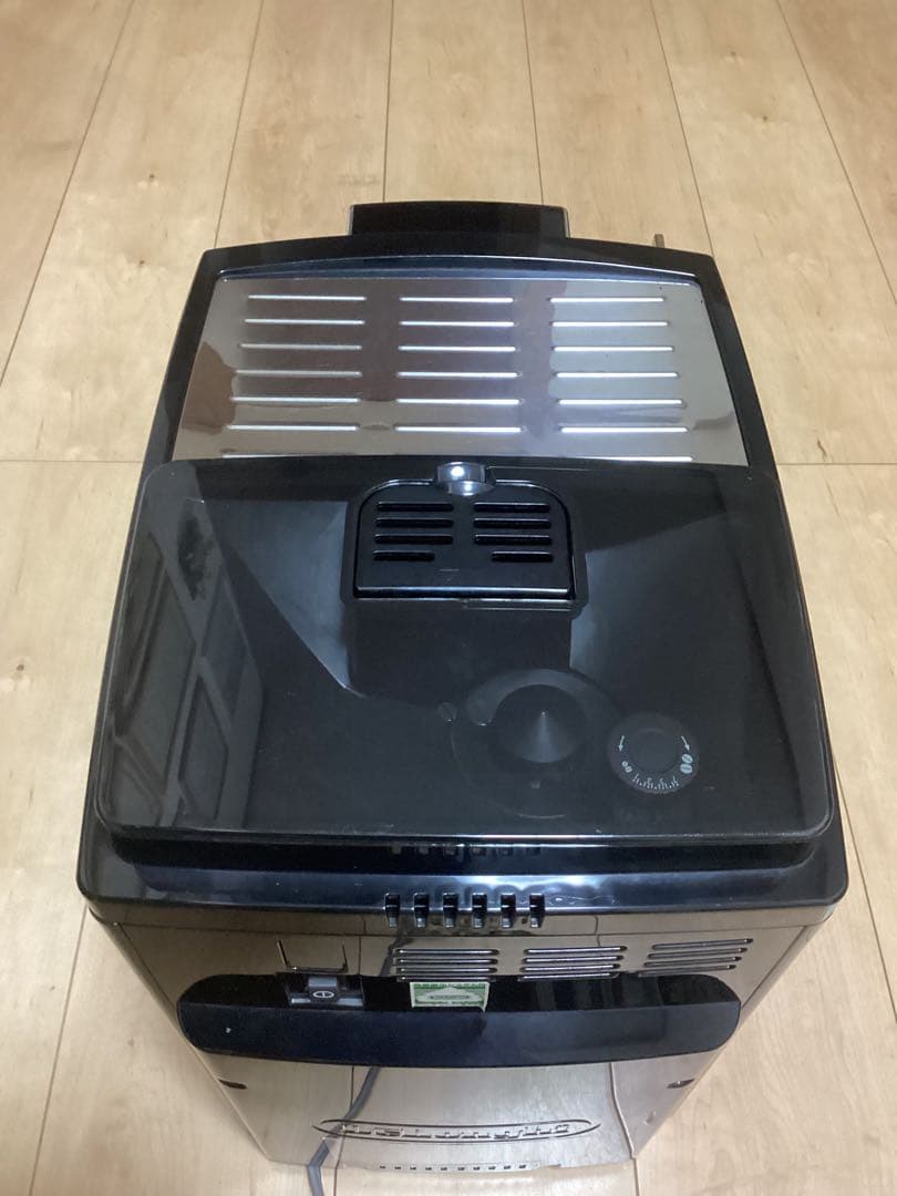 中古　マグニフィカS デロンギ　動作確認済　ECAM 23120B